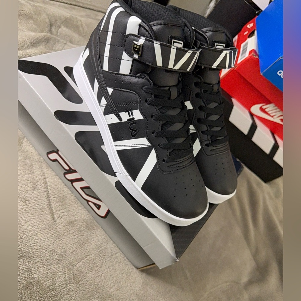 2021 MEN FILA VULC 13 STRIPE T BLACK NAVY WHITE HIGH TOP LACE UP Men’s Size 10
